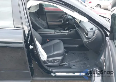 2025 Toyota Crown Nightshade Edition из США, поврежденный, VIN JTDAAAAF7S3037090